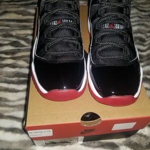 Air Jordan 11 Bred retro 2019 size 10